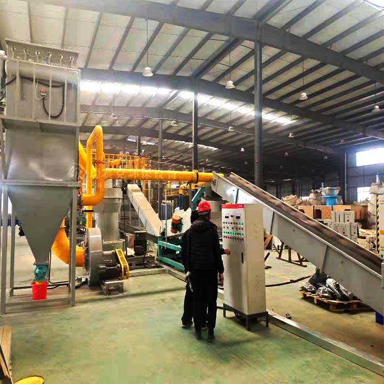 廢鋰電池破碎機分選設備為環(huán)保產(chǎn)業(yè)鋪路