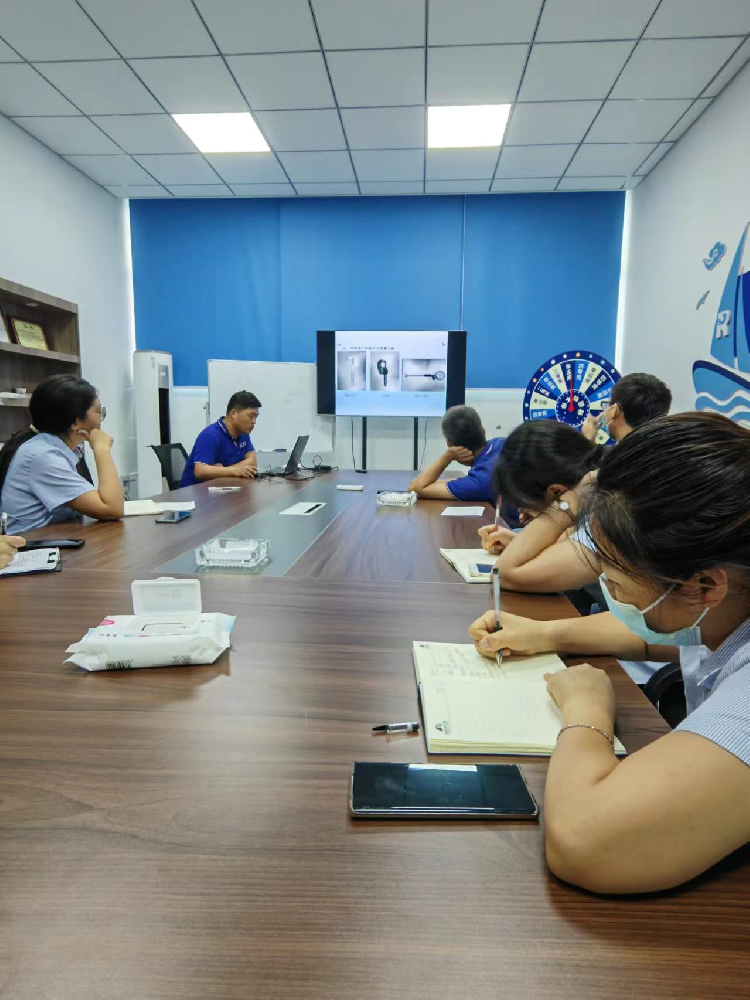 瑞賽克品質(zhì)部開展車床知識培訓(xùn)