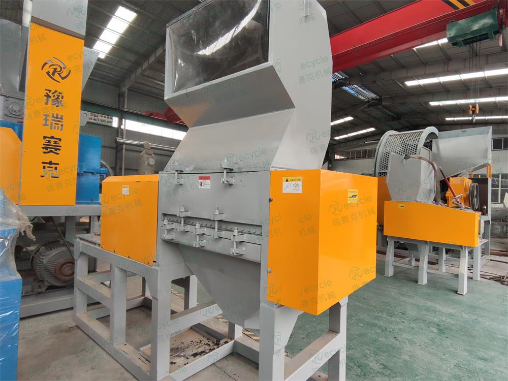 舊輪胎粉碎橡膠機(jī)設(shè)備生產(chǎn)線發(fā)揮更大價(jià)值