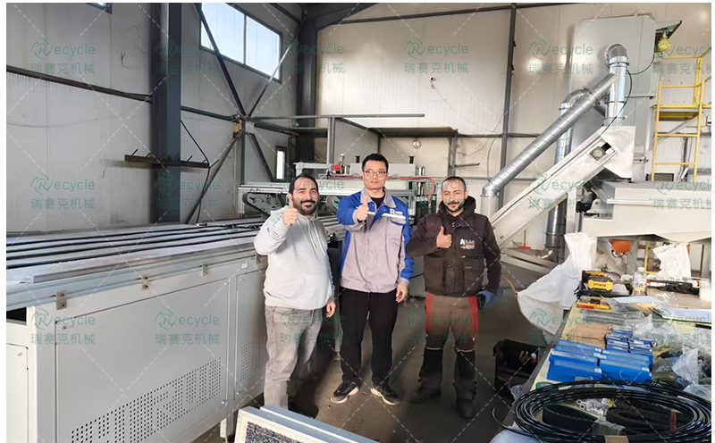 太陽能光伏組件熱解工藝生產線-瑞賽克機械